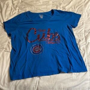 Women’s vneck Chicago Cubs tshirt 18/20